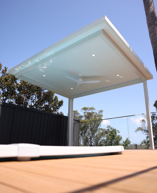 Sydney-Metro-Decking-Composite-Decking-Luxe-Cantilever-1