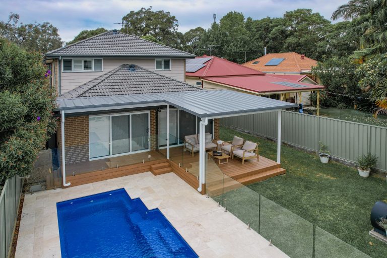 Sydney-Metro-Decking-Composite-Decking-Insulated-Pergola